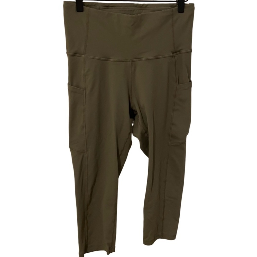 Two Pair Dragon Fit Capri Leggings with Side Pockets - Picture 2 of 10